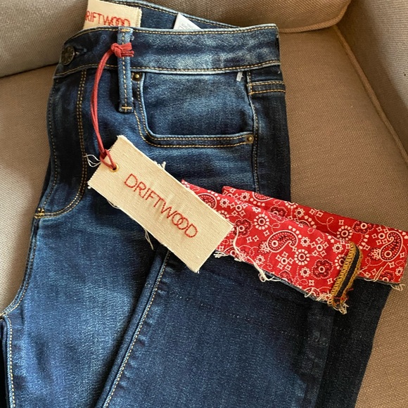 DRIFTWOOD Denim - Driftwood “Collett” crop sz 27 with 27” length